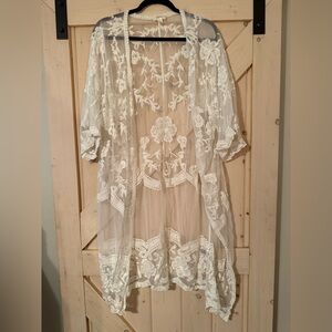 Dizzy Gal Elegant White Lace Kimono Robe Size Small